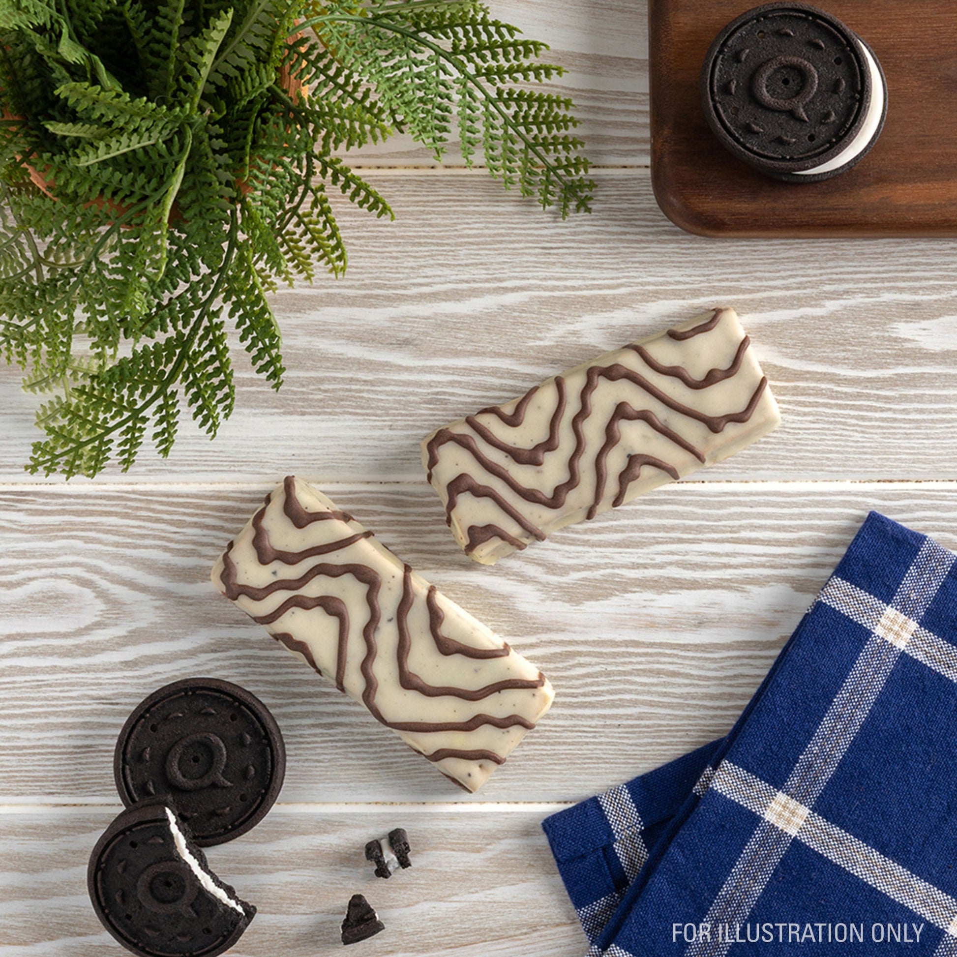 dipped-cookies-and-cream-protein-bars-w4 15807_QN_USA_ProteinBar_CAC_InterimAssetUpdate_Digital-Dipped-ProductCarouselSet_Tabletop2.jpg
