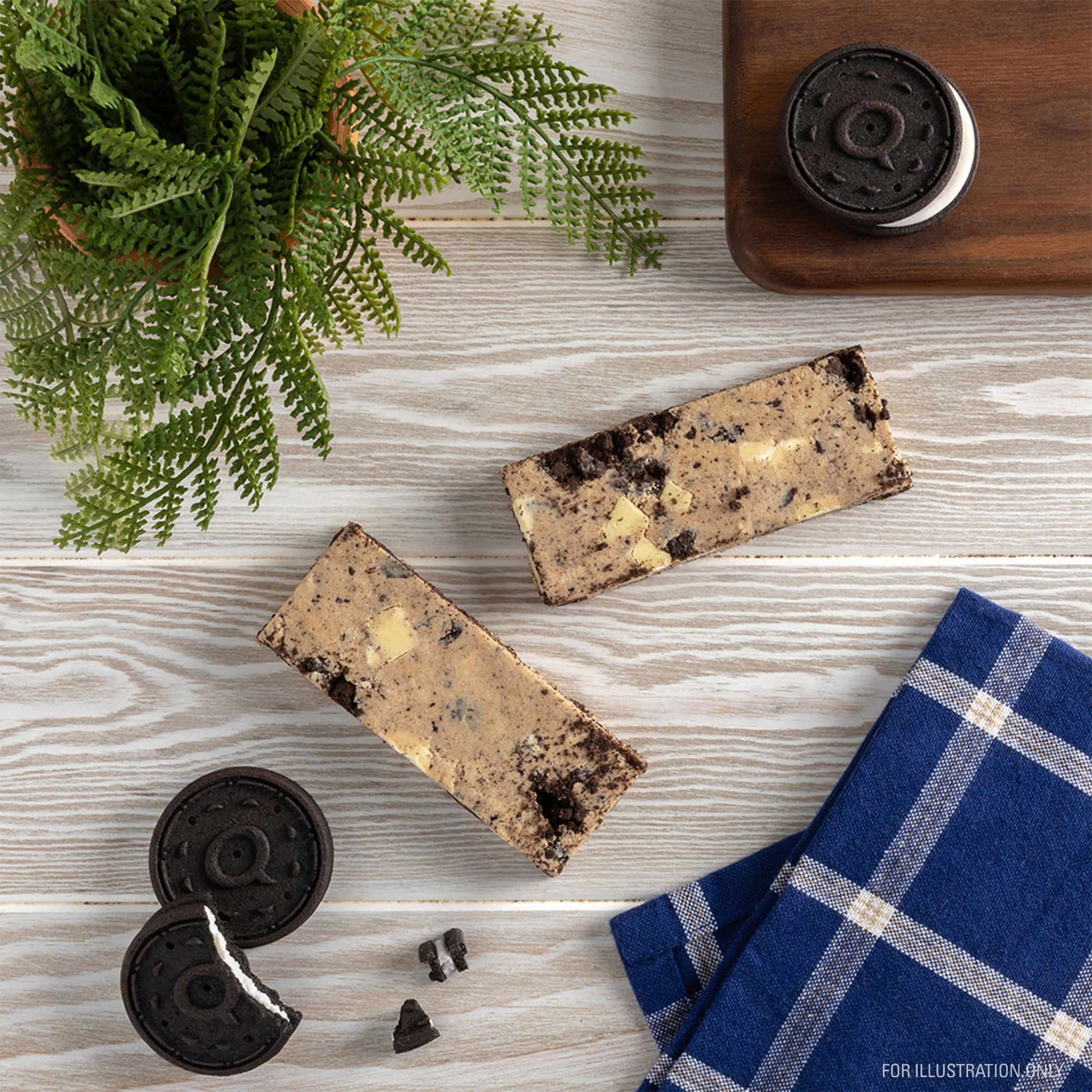 cookies-and-cream-protein-bars-f4 15807_QN_USA_ProteinBar_CAC_InterimAssetUpdate_Digital_Tabletop2.jpg